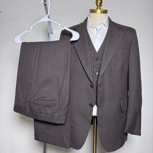 1970s Hart Schaffner & Marx 3-Piece Suit Mens 42R 34x29 Brown Pinstripe Wool Vtg